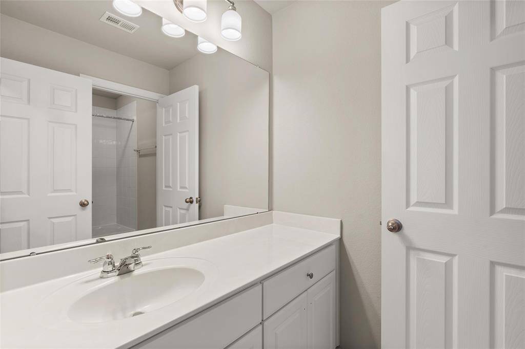 Note: Sample product photo. Actual exterior and interior selections may vary by homesite. Photo may be virtually staged