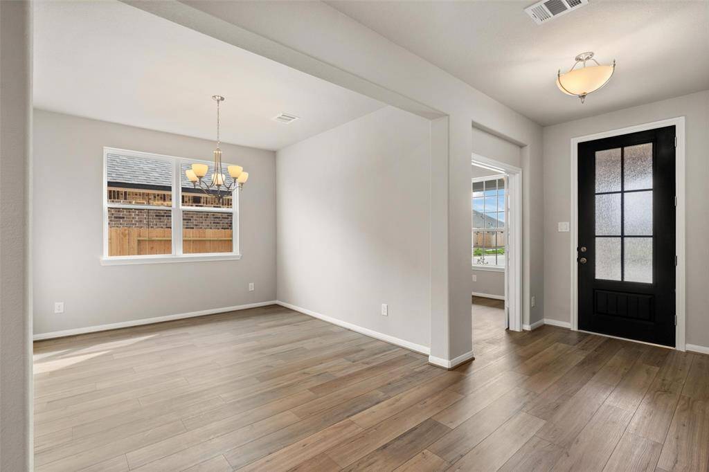 Note: Sample product photo. Actual exterior and interior selections may vary by homesite. Photo may be virtually staged