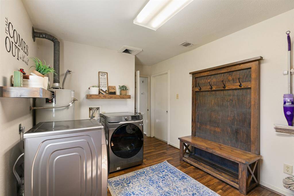 Right above the washer is the laundry chute! You can send the dirty clothes down the chute, saving you the trouble of carrying them downstairs.
