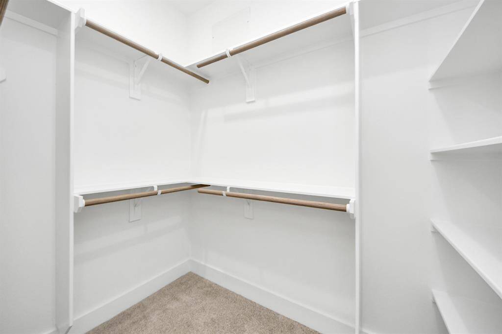 Walk-in closet