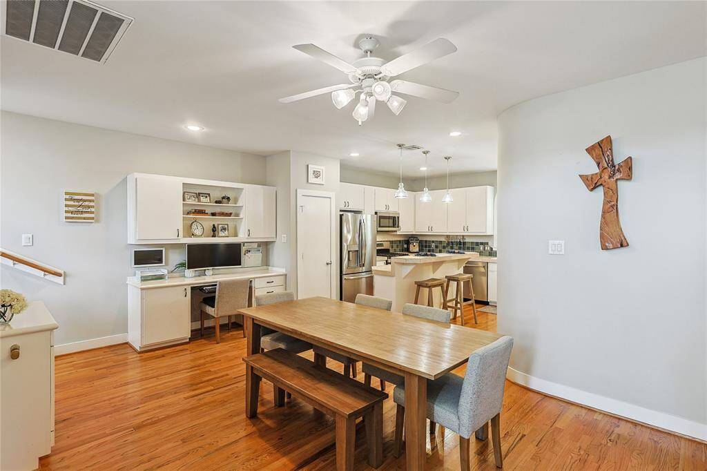 Spacious dining area with room for entertaining