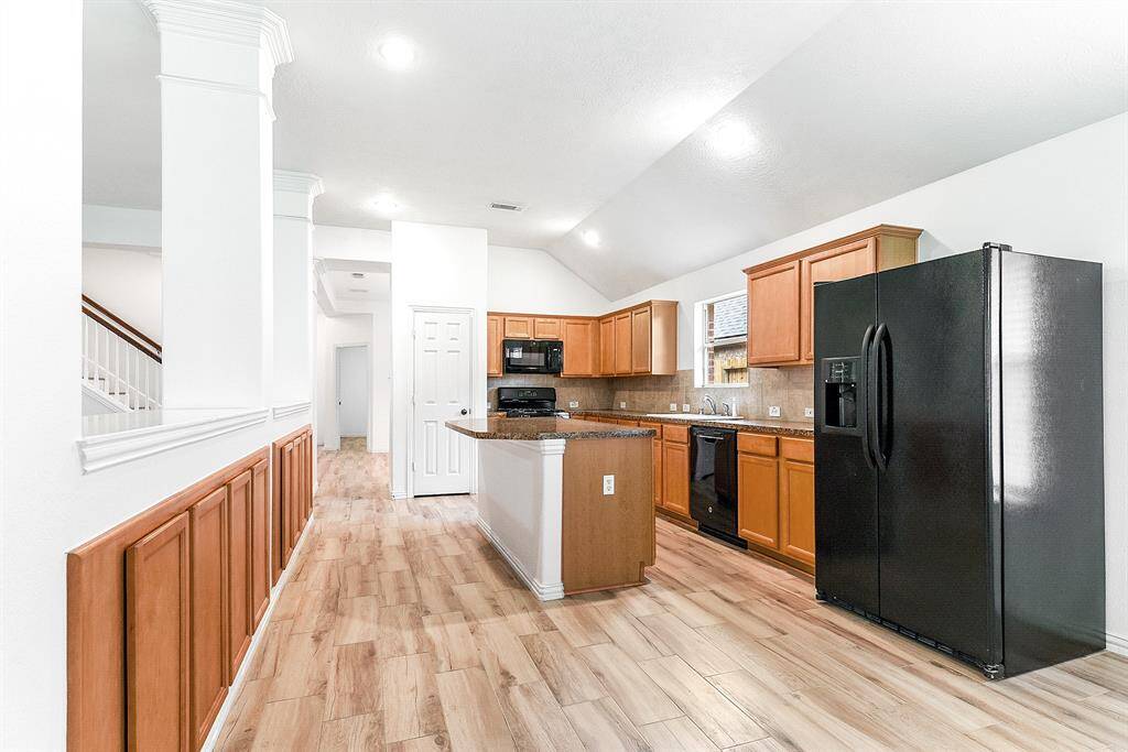 The home comes complete with all appliances, including a gas stove, along with a sizable pantry and plenty of cabinets to meet all your storage needs.