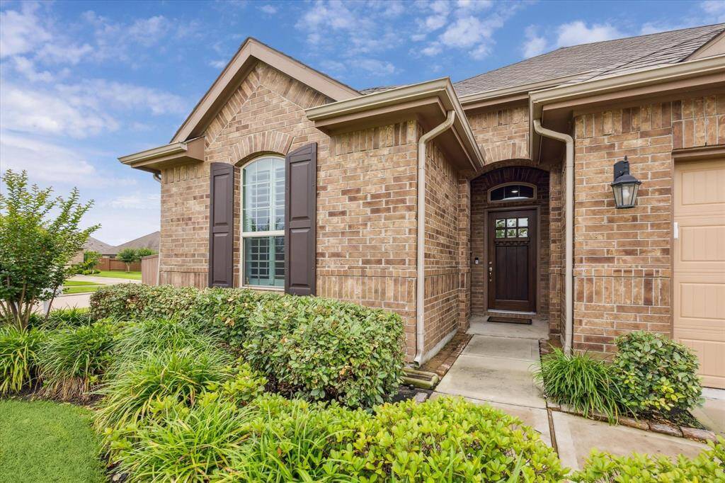 This meticulously maintained and remodeled stunning home was built in 2019 and offers a lot of living in a smaller footprint.