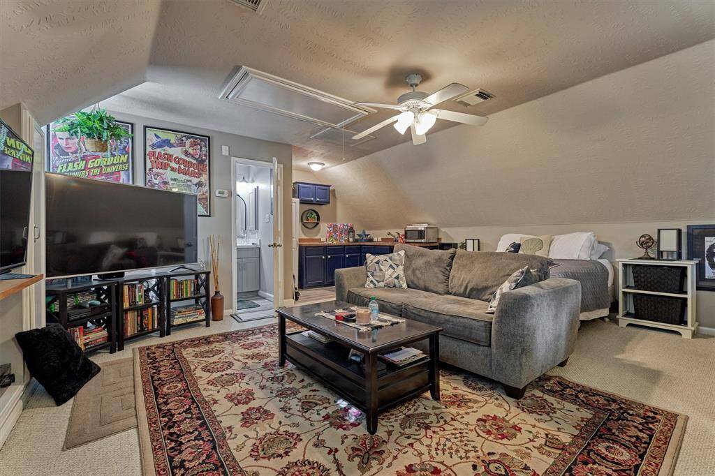 Wow!  469sf garage apartment complete with full bath and kitchenette make this the ideal space for guests or older children!