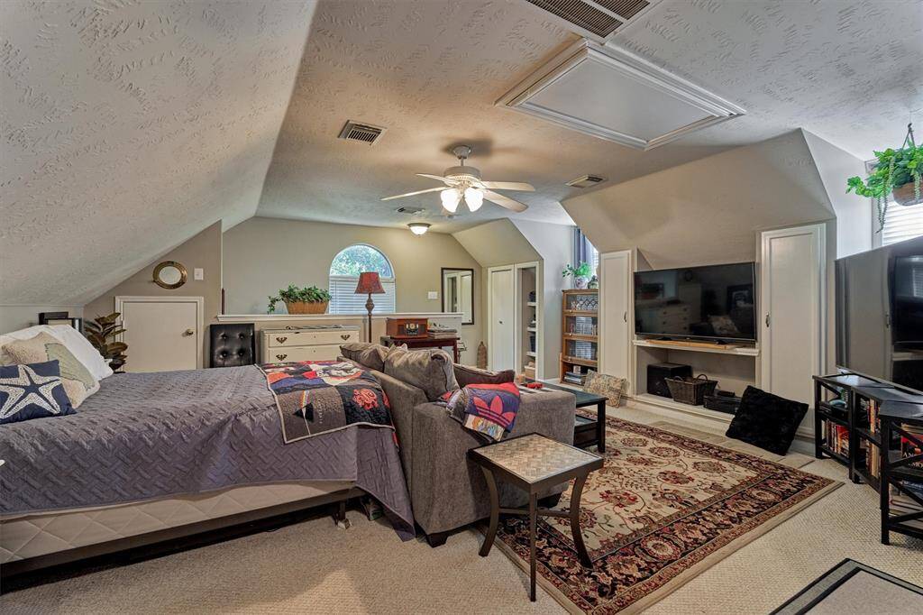 Light and bright, this fabulous garage apartment offers built-ins for smart storage solutions!