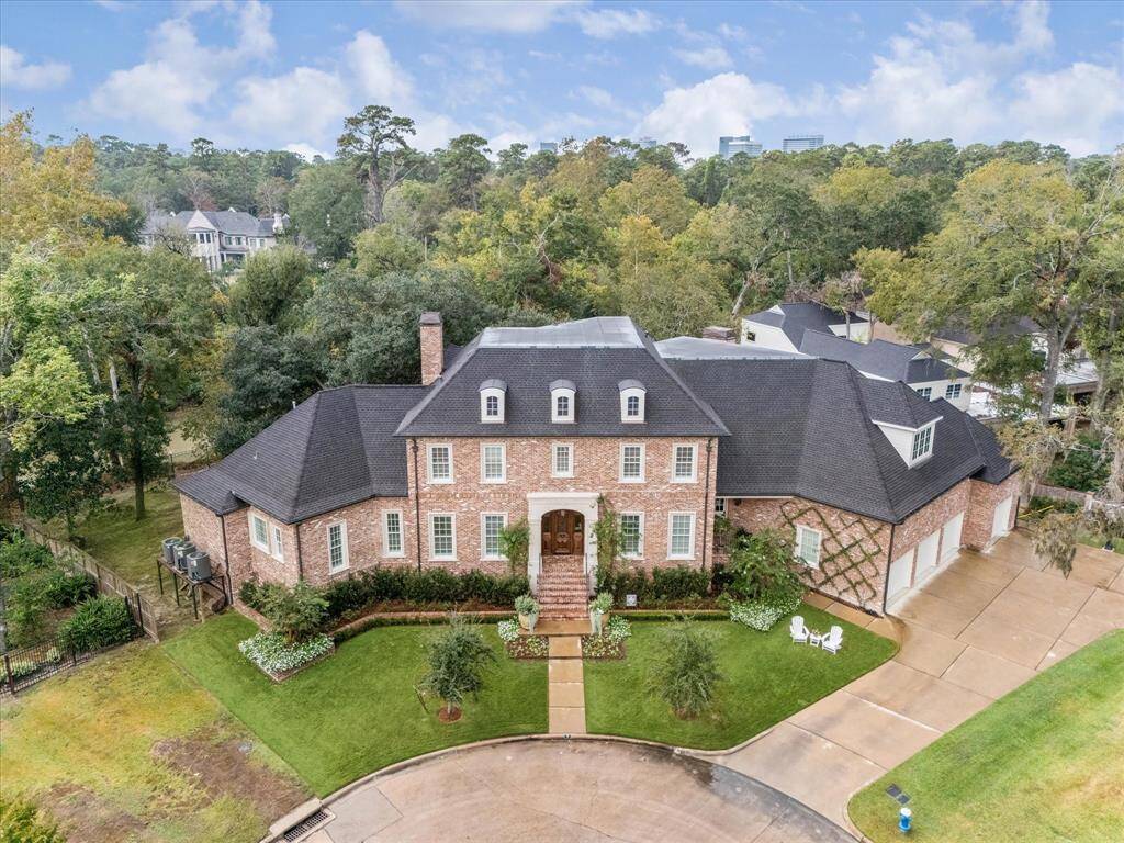 Spectacular modern take on French Country design, constructed in 2020 by premier Memorial builders, Corbel Custom Homes. Rare oversize 32,500+ cul-de-sac lot, bespoke finishes & superlative construction!