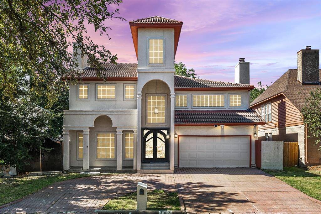 Gorgeous curb appeal