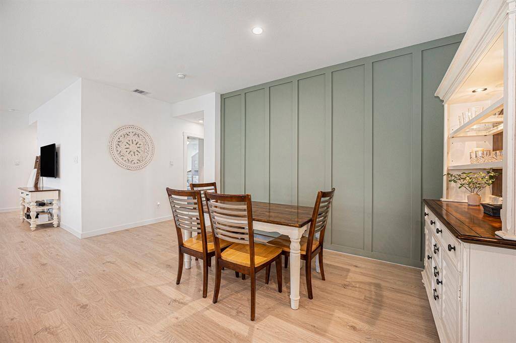 Inviting dining area with plenty of natural light and an open layout—ideal for both casual meals and entertaining guests.