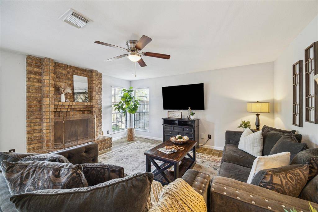 Alternate view of the family room.