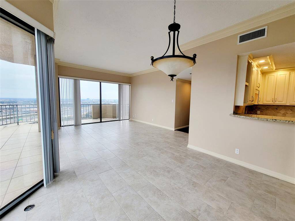 family room.