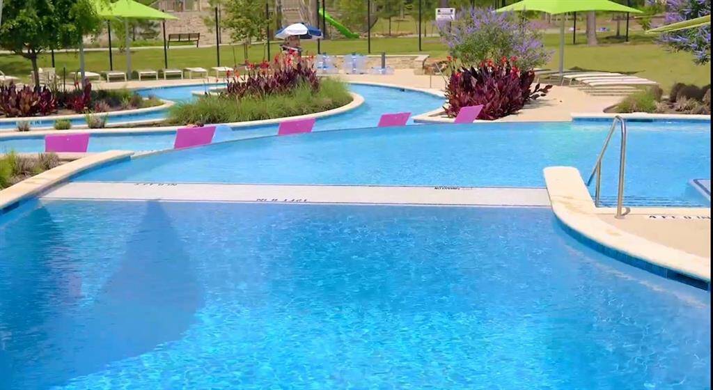 In addition to all the other incredible amenities, this community also features a fantastic splash pad park for endless family fun! Cool off on hot summer days as water jets and fountains create a playful and refreshing environment.
