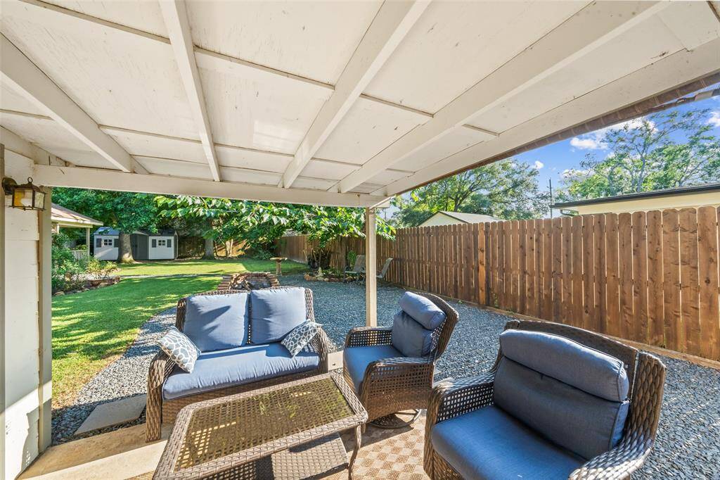 covered patio