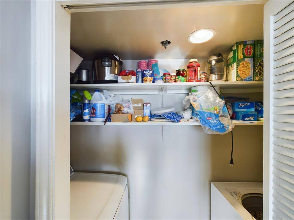 Pantry/Full-Size Laundry Room