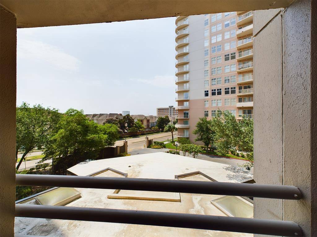 North/West Exposure from the Balcony