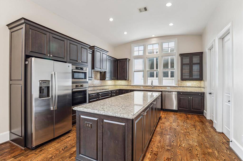 Close up of the kitchen with gathering island
