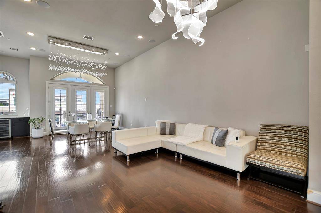 Modern and sophisticated lighting fixtures