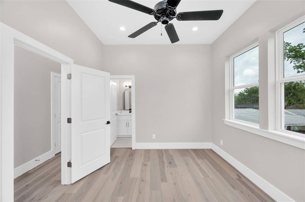 All bedrooms have energy efficient ceiling fans