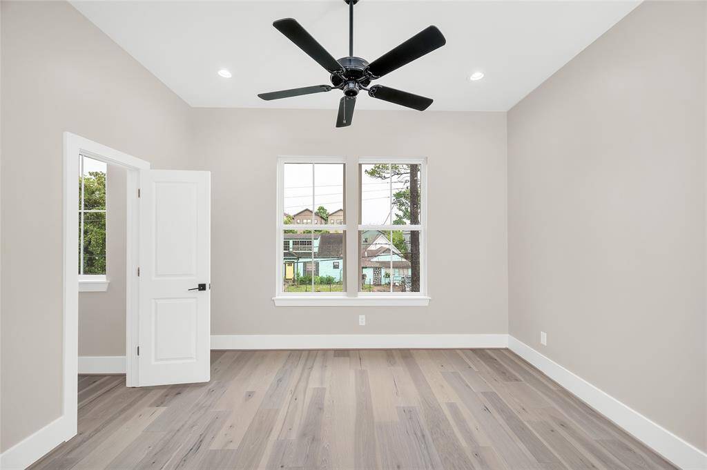 Additional secondary bedroom