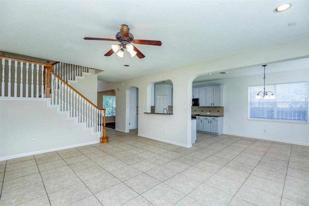 Kitchen opens to breakfast area