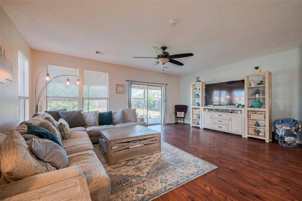 Large living space with plenty of room for a sectional
