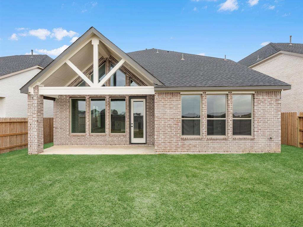 Representative photo. Home under construction. Design selections and colors may vary.