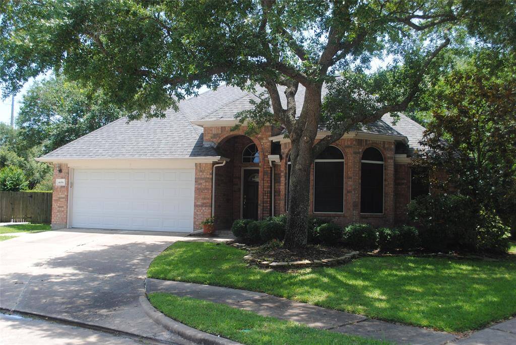 4606 Russett Lane
