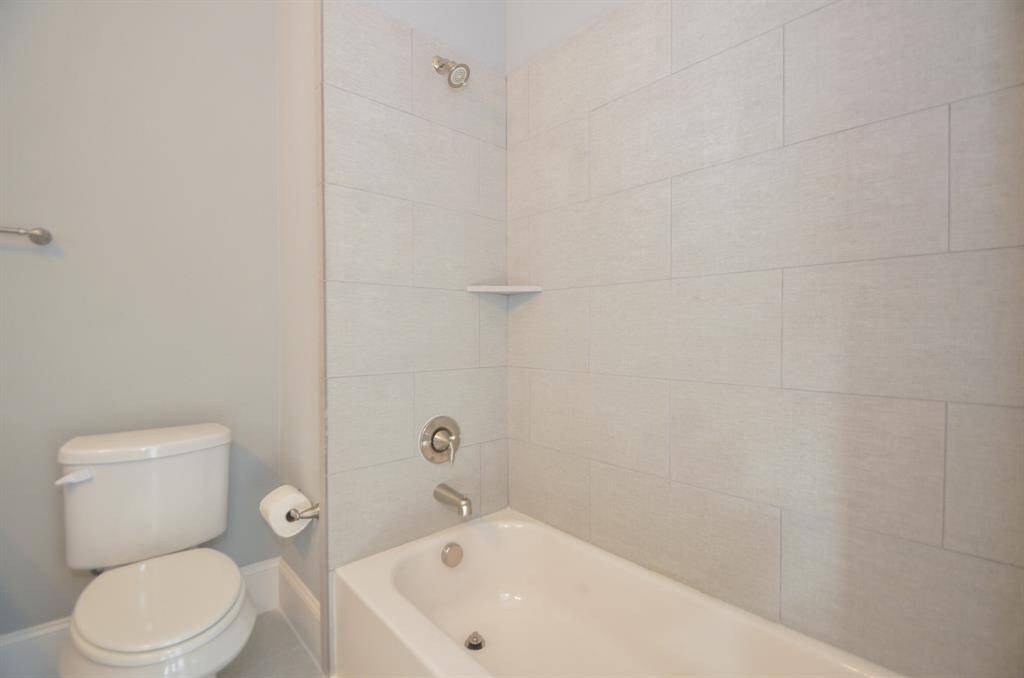 Another view of the bathroom with bedroom #3.