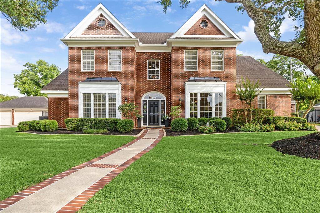 The Aida Younis Team presents 51 Dartmoor Court in Sweetwater!