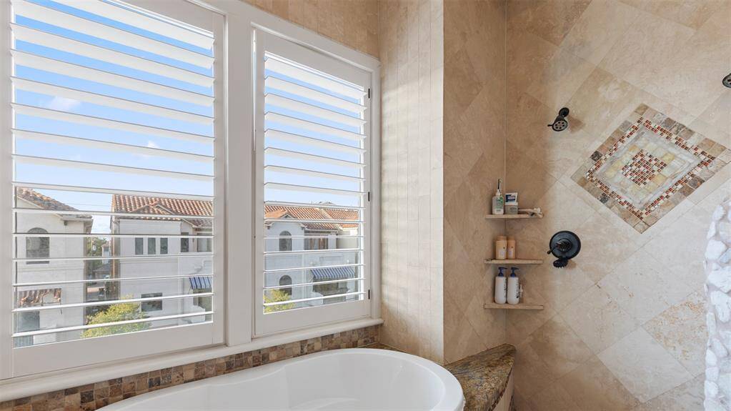 Garden tub