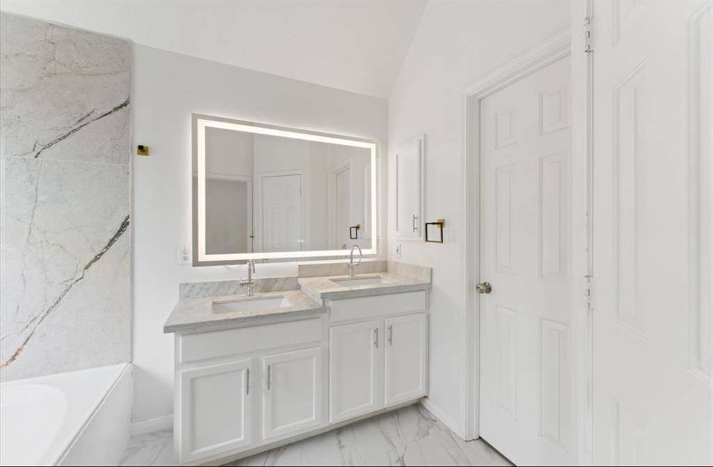 Fully upgraded bath tile surround, shower and new flooring!