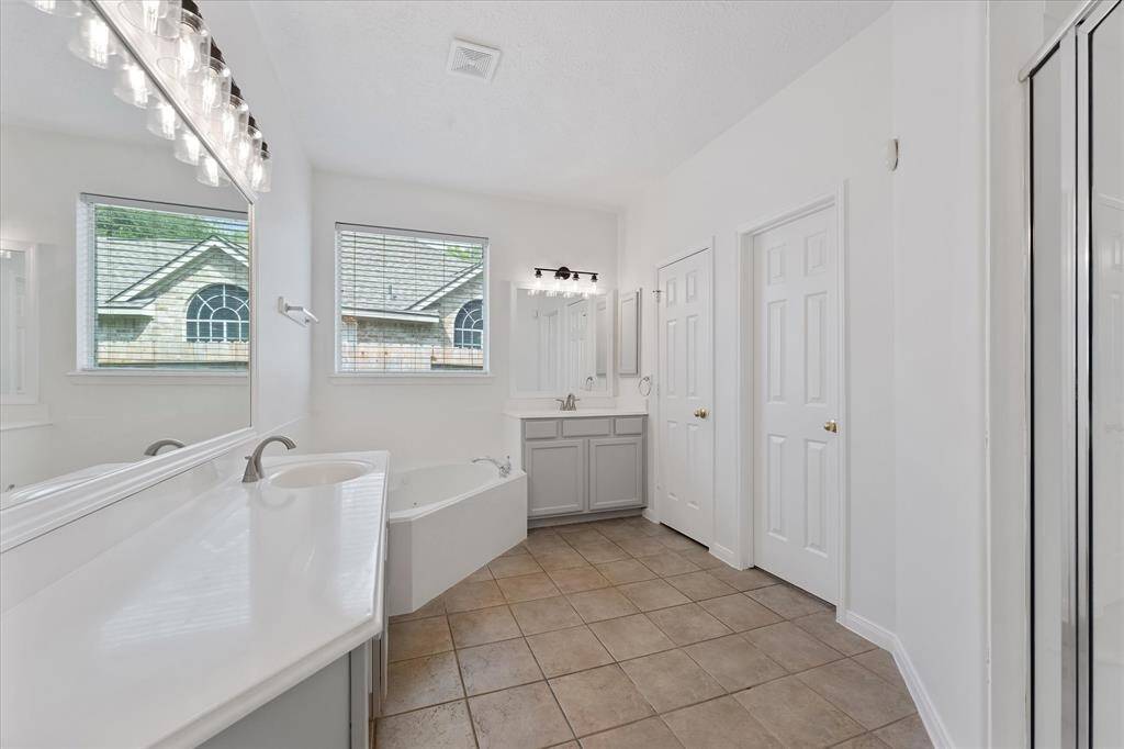Master bathroom suite...