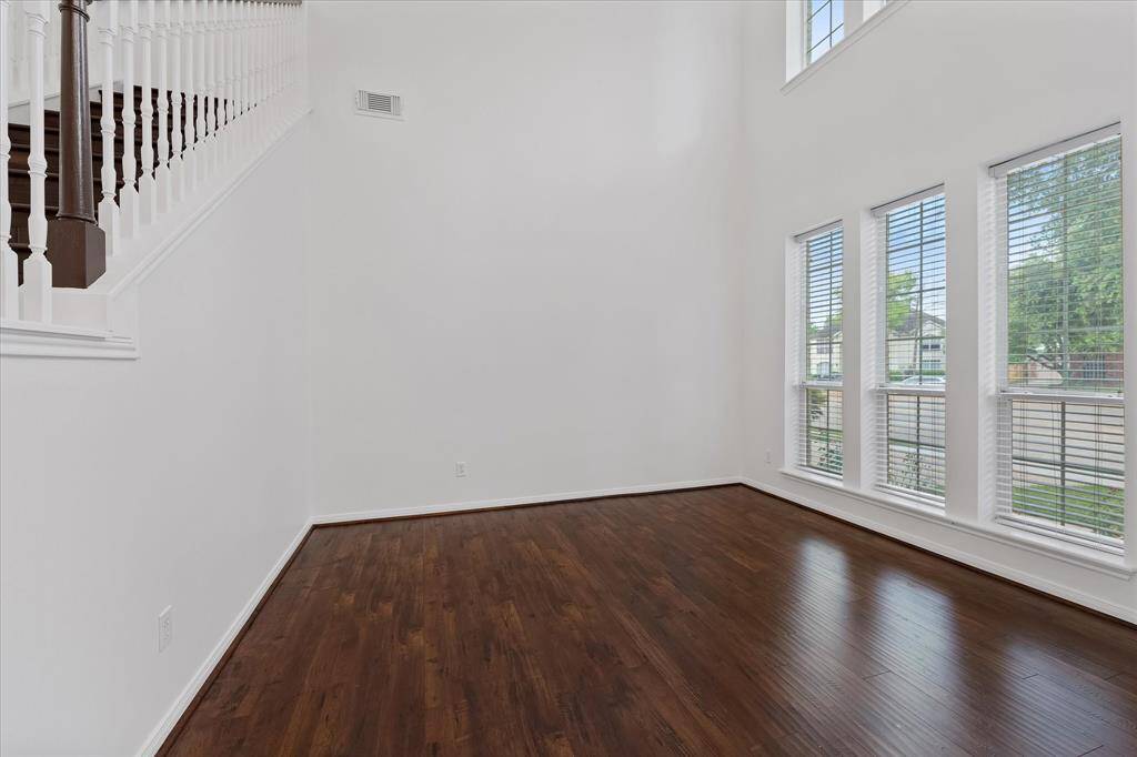 Bright Formal Room..