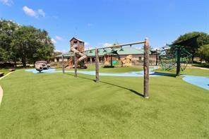 Fun Community Amenities!