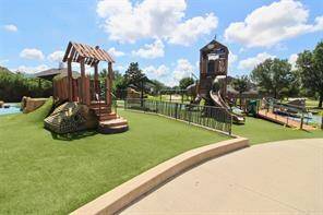 Fun Community Amenities!