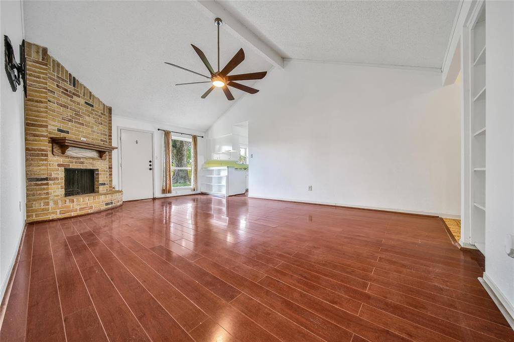 View of living room :4.