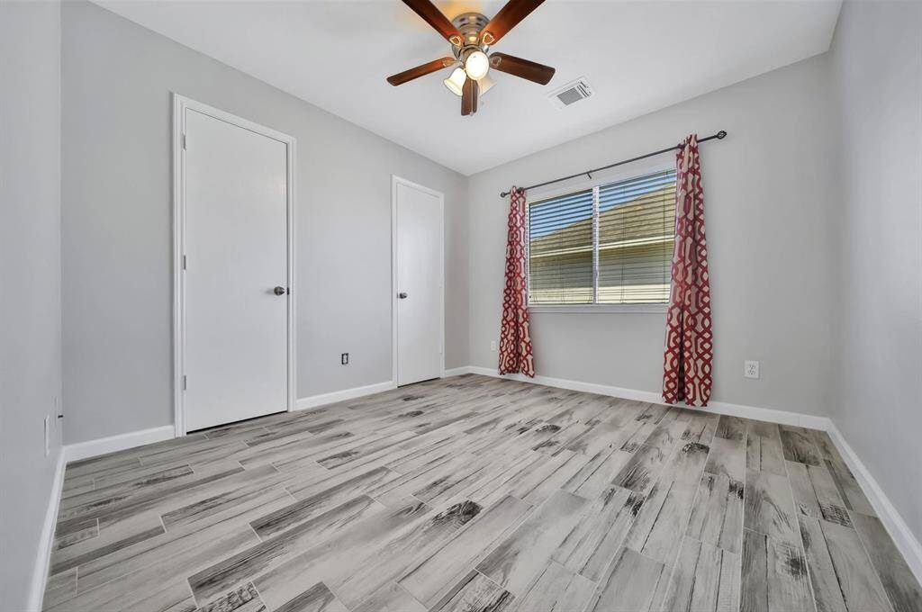 Bedroom #1