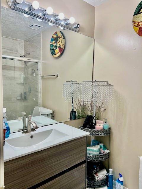 2nd bathroom
