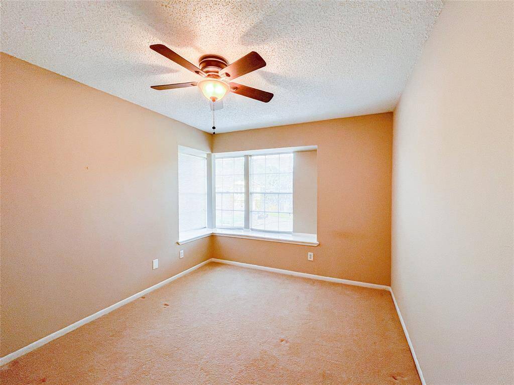 2nd bedroom to left at the end of hall way upstairs.