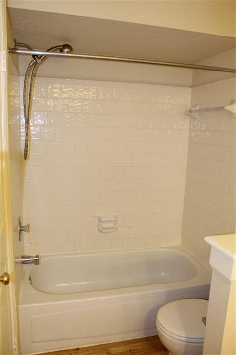Upstairs full bath