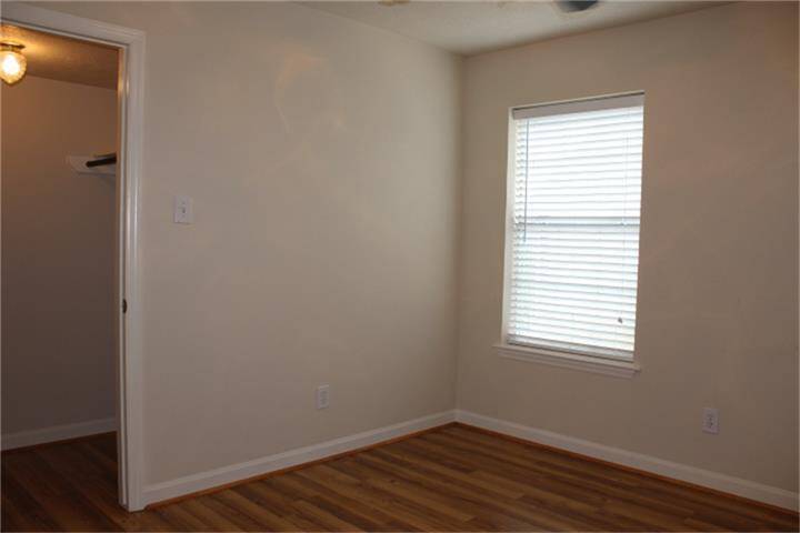 Upstairs Bedroom1 with walk-in closet
