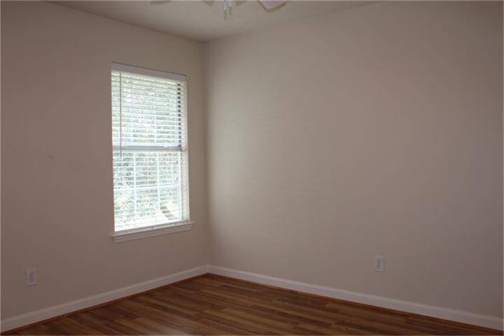 Upstairs Bedroom2 with walk-in closet