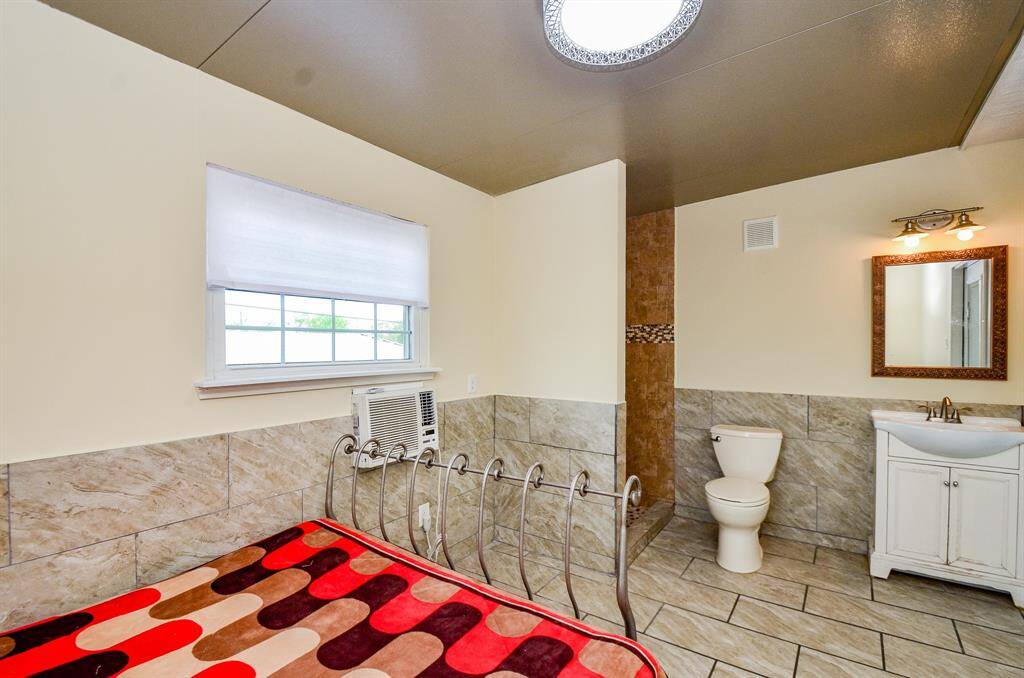 Studio Bedroom