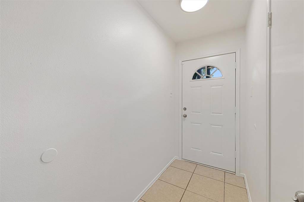 Nice entry to greet you and your guests.