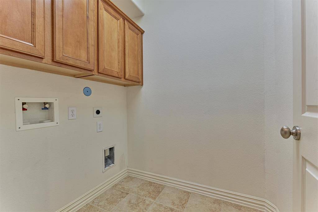 1st floor laundry room
