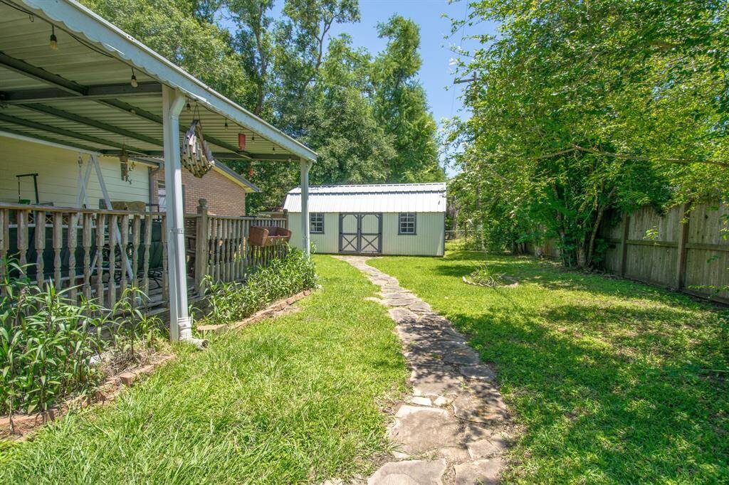 Large Wide Back Yard