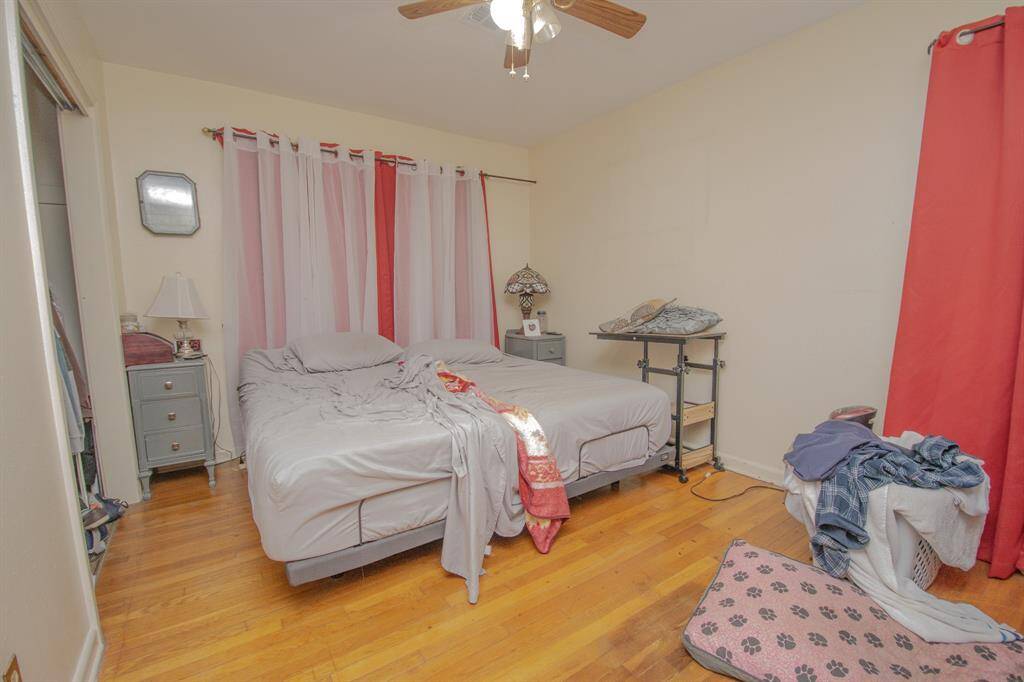 Original Photo - Primary Bedroom