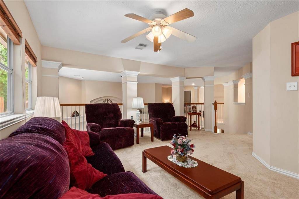 Second living area upstairs