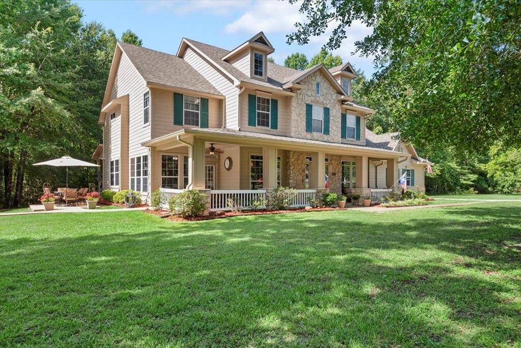 Front elevation....welcome home!