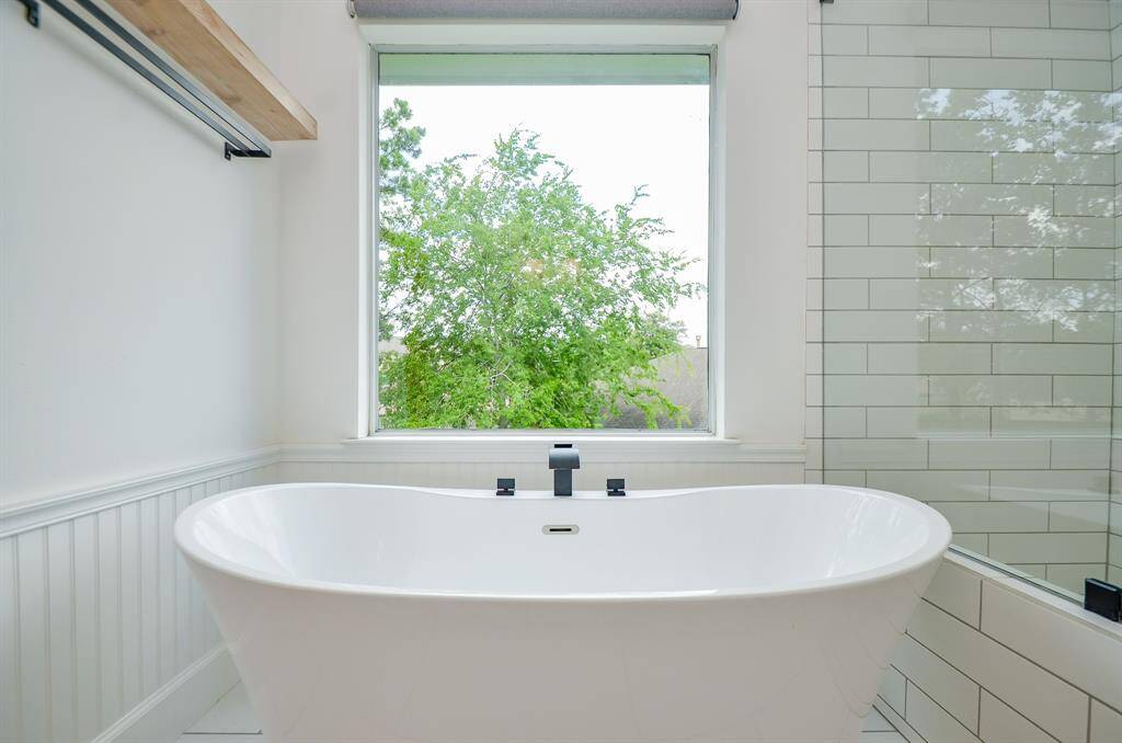 Meet your beautiful soaking tub.