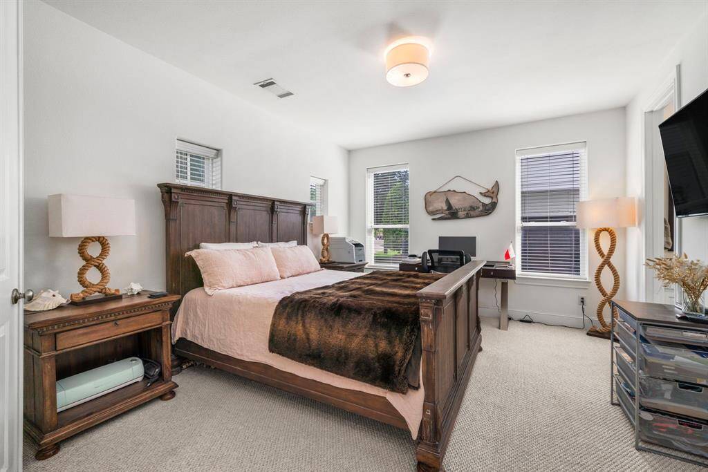 Spacious enough for a large bedroom setup.